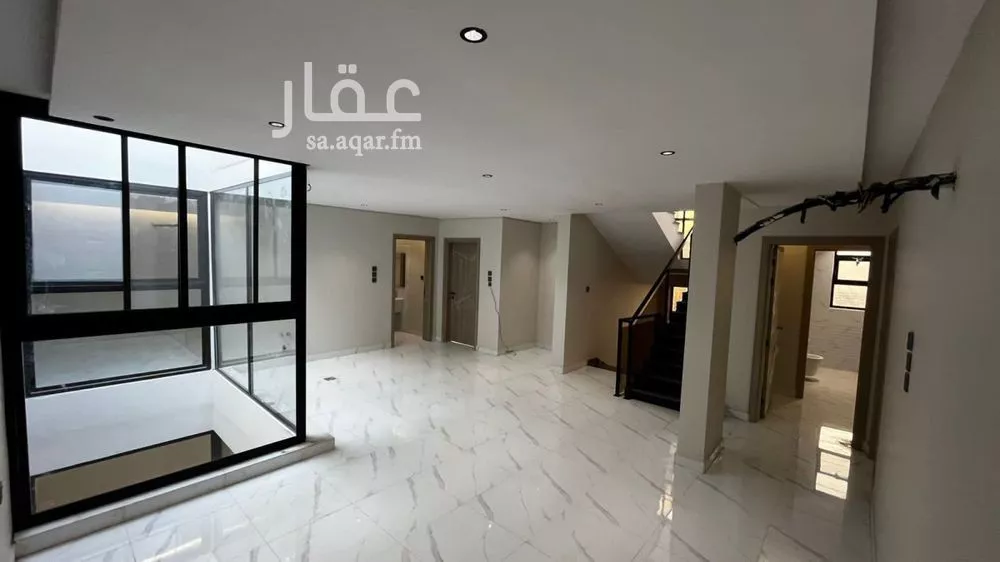 فيلا 10 غرف في نبلاء 5