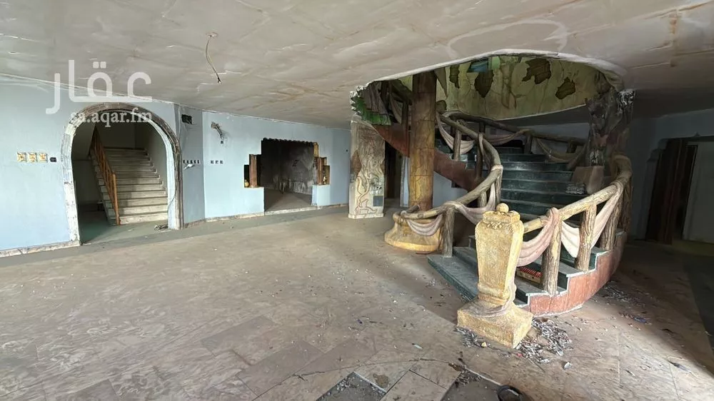 فيلا 9 غرف في ابو بريقاء 3