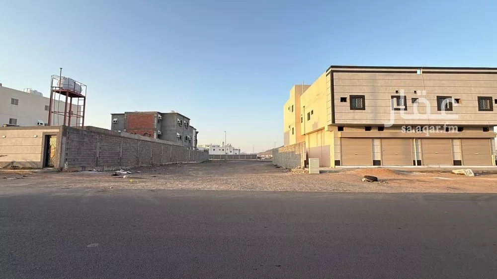 أرض 633 م² في السكة الحديدية 1