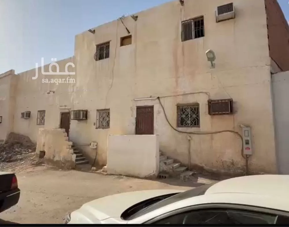 عمارة 300 م² في الظاهرة