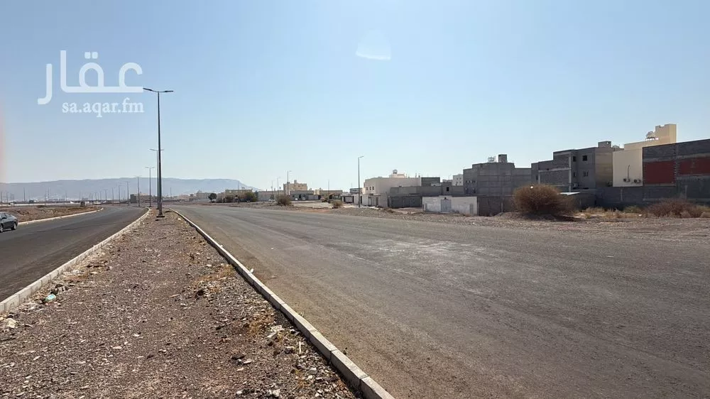 أرض 1204 م² في ورقان 4