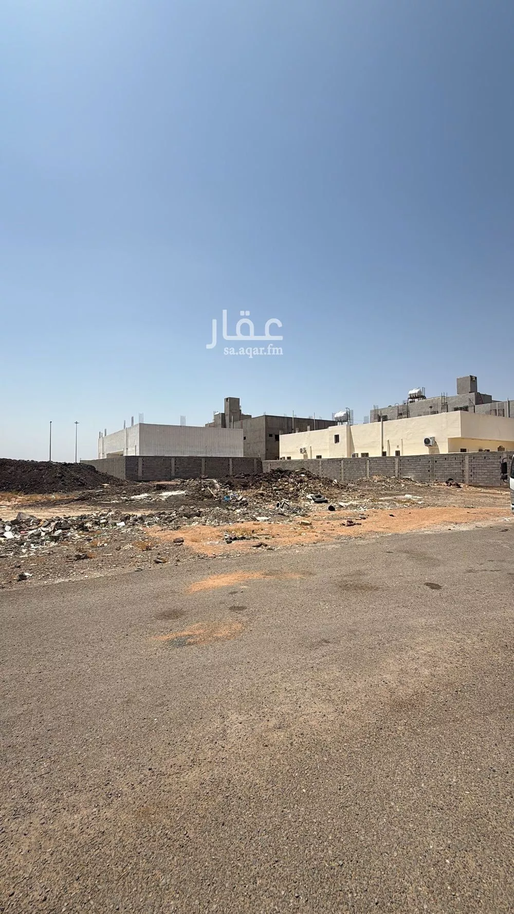 أرض 800 م² في السكب 1