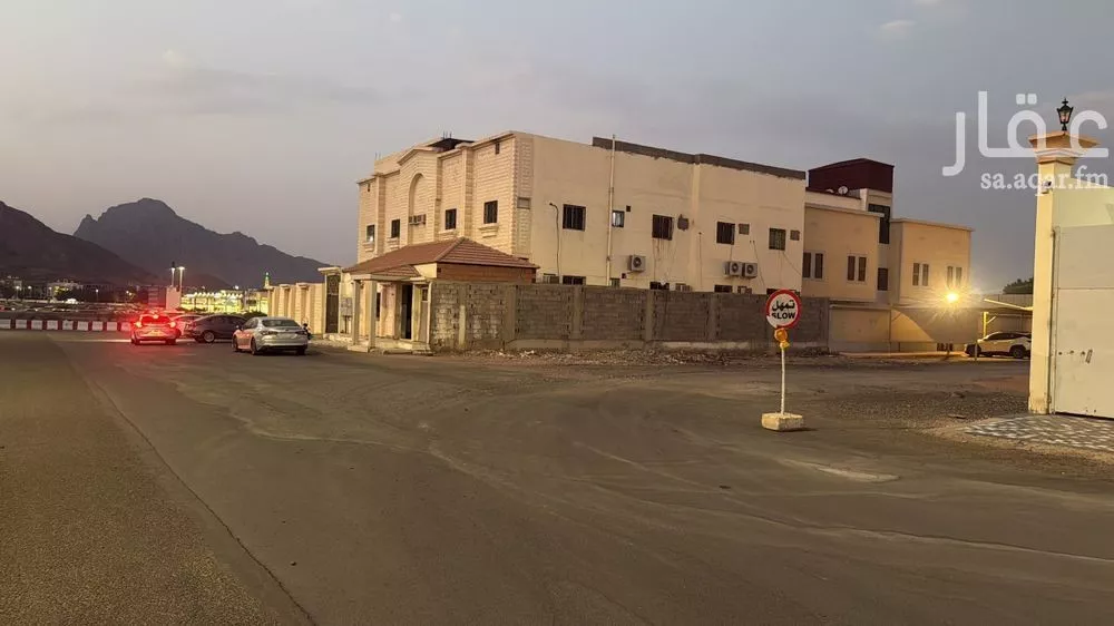 أرض 600 م² في الملك فهد 5