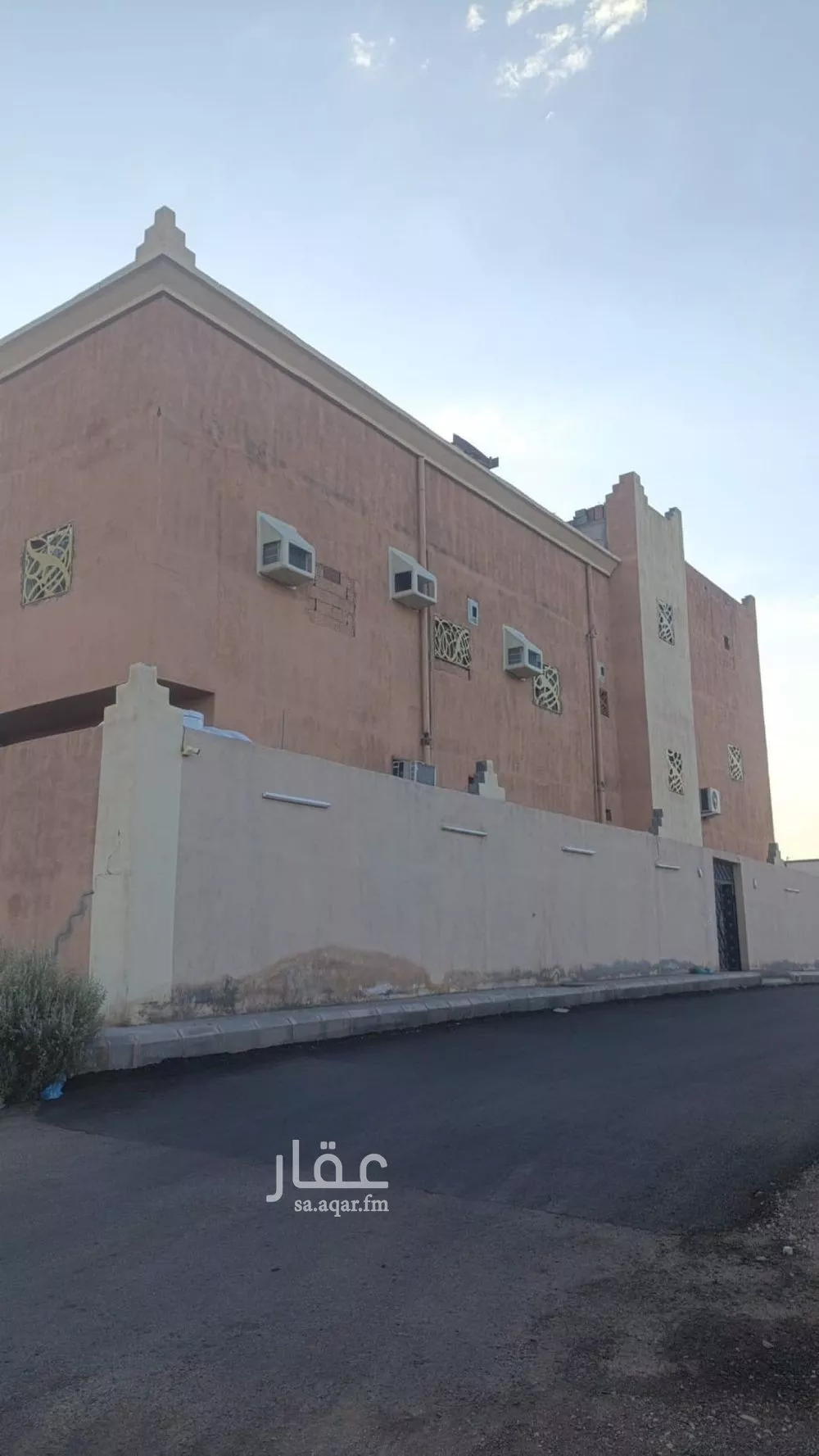 عمارة 646 م² في ورقان 3