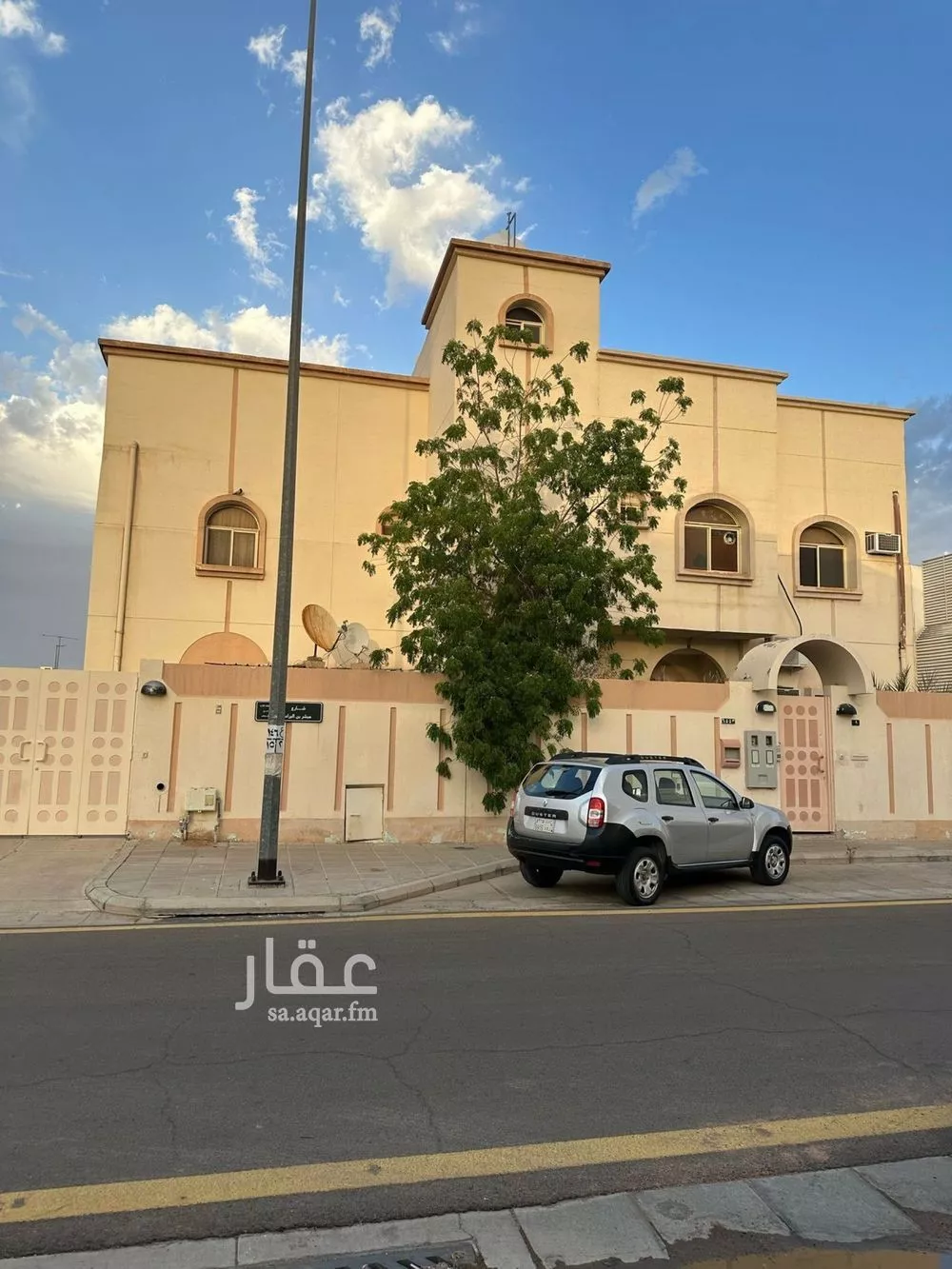 شقة 11 غرف في الاسكان 2