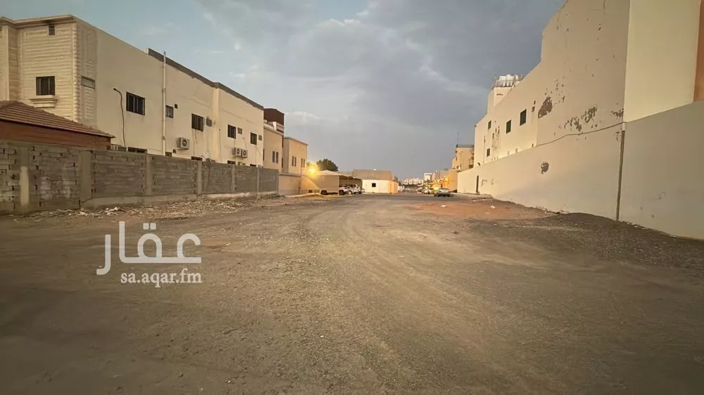 أرض 600 م² في الملك فهد 4