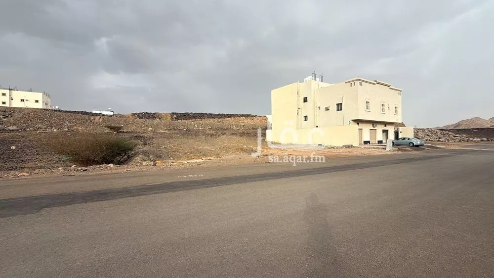 أرض 500 م² في المطار 1