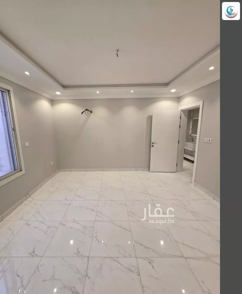 شقة 6 غرف في الريان 5