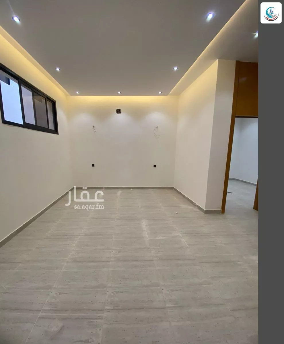 5 bedroom villa in Okaz, Riyadh 9
