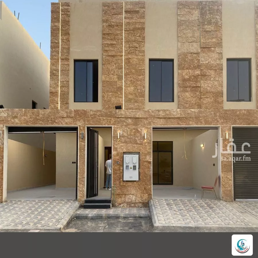 فيلا 5 غرف في عكاظ 2