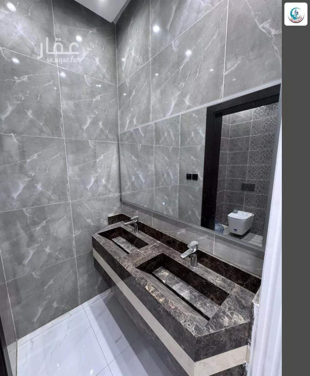 8 bedroom villa in Al Khumrah, Jeddah 5