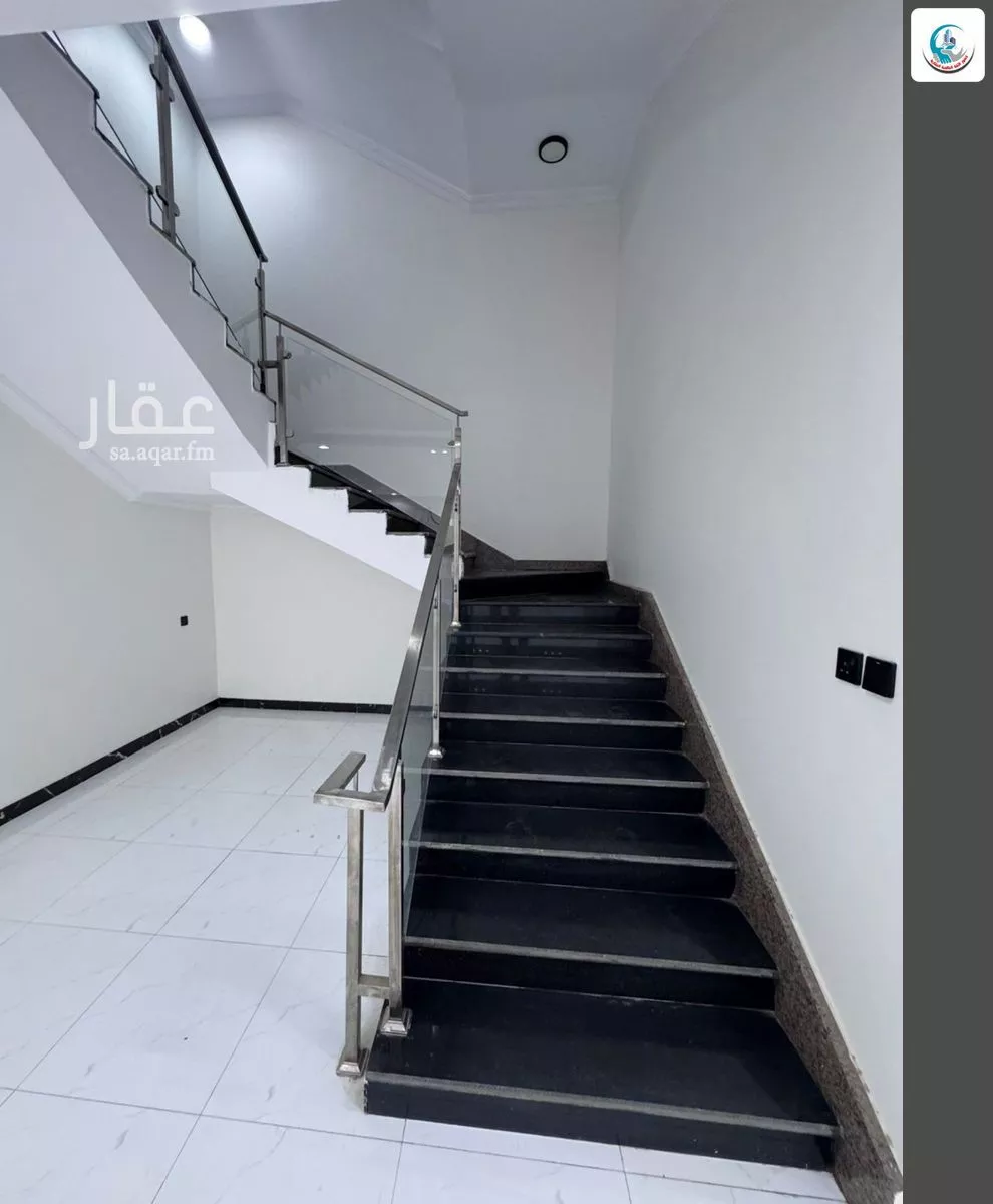 8 bedroom villa in Al Khumrah, Jeddah 11