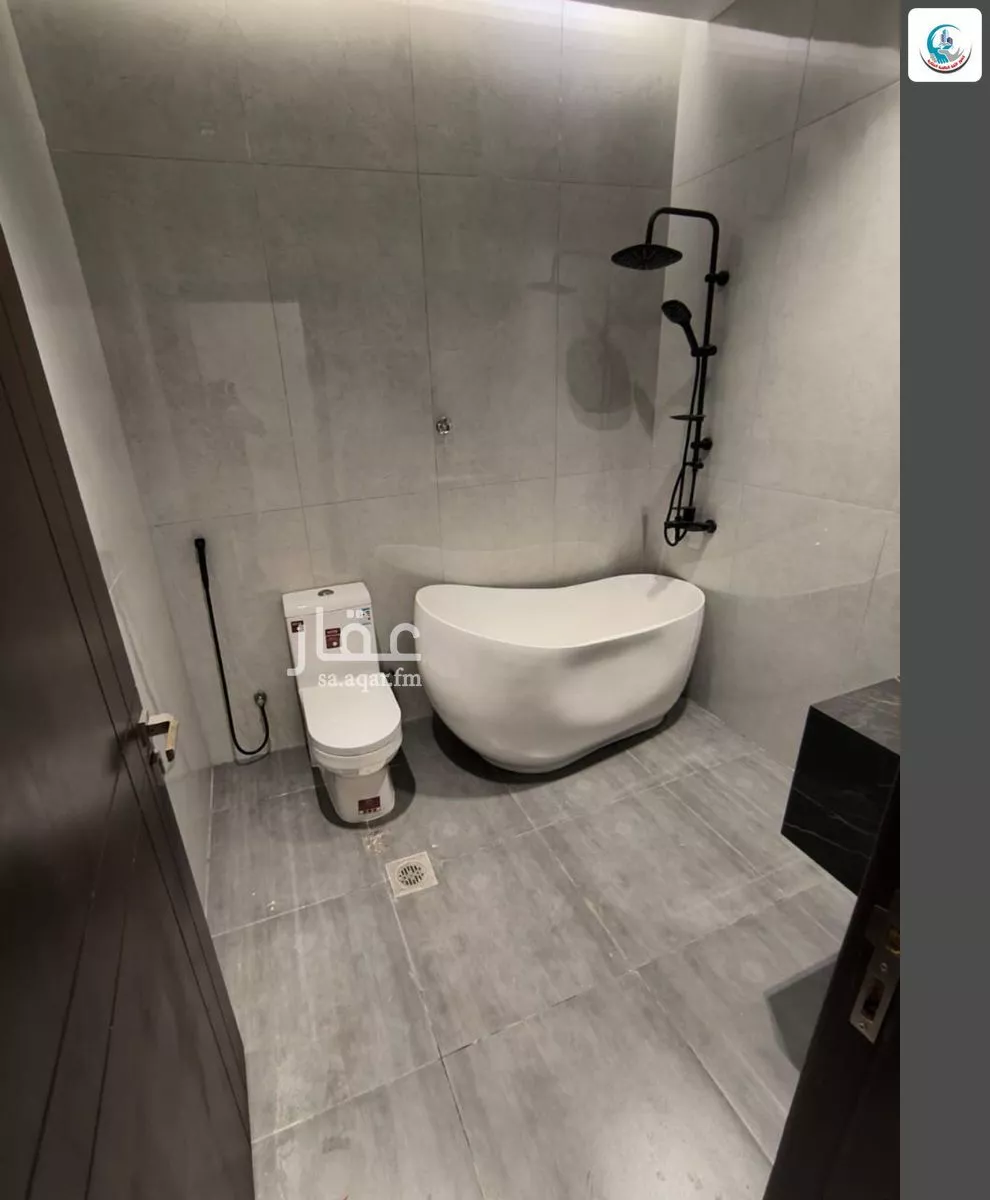 8 bedroom villa in Al Rahmaniyyah, Jeddah 26