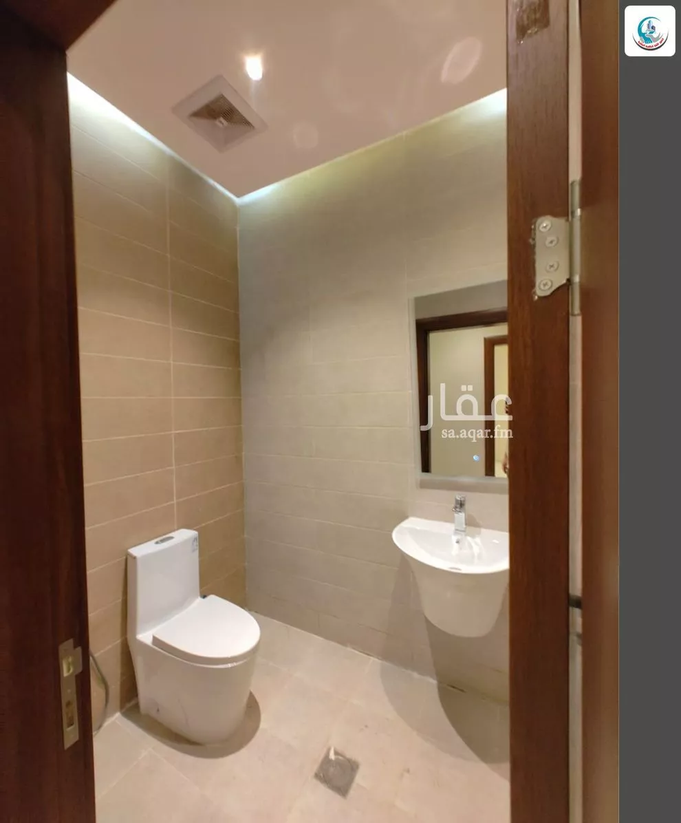 8 bedroom villa in Al Yaqout, Jeddah 18