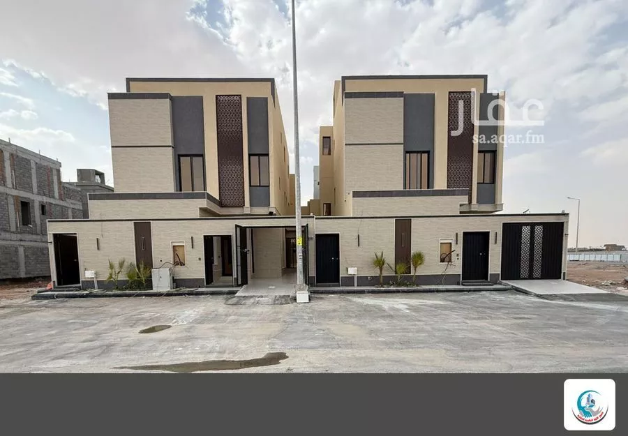 فيلا 10 غرف في الرمال 1