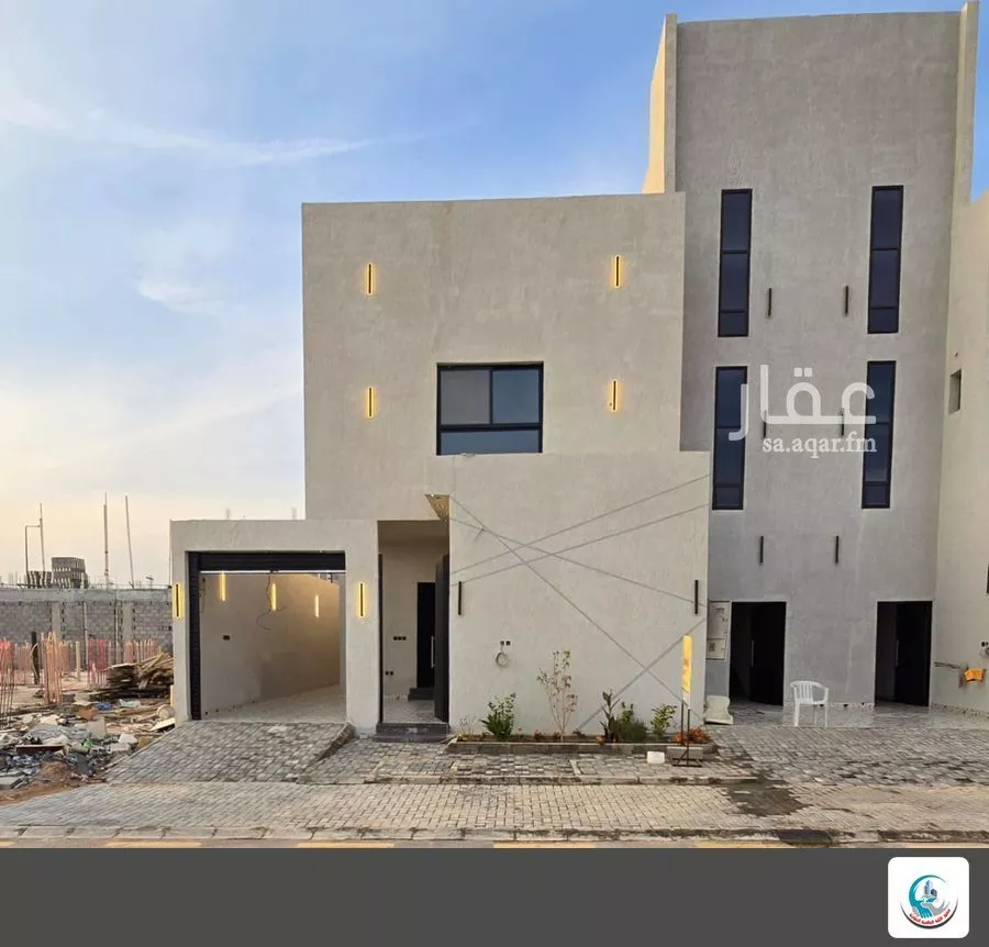 5 bedroom floor in Ash Sharq 1