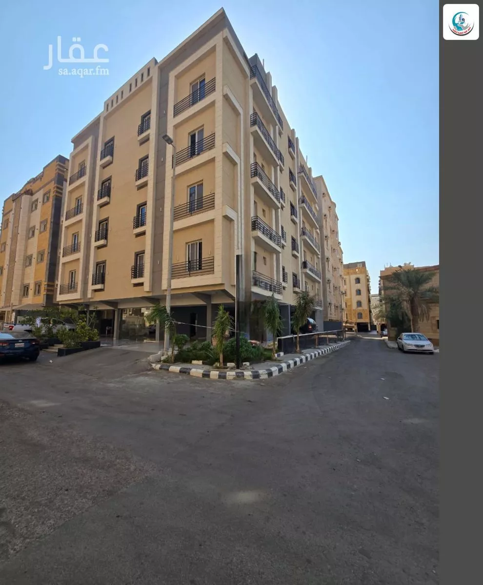 شقة 5 غرف في الريان 2