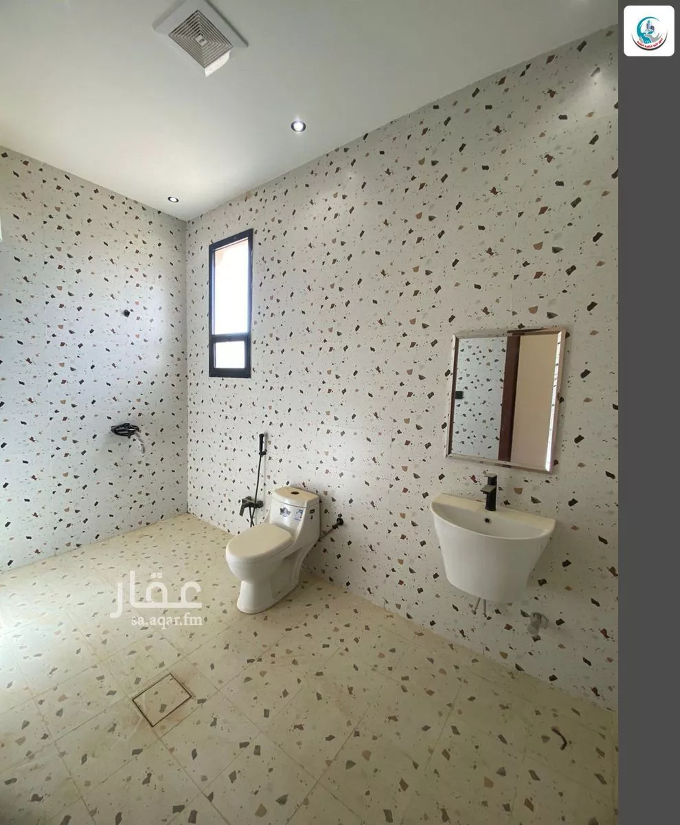 8 bedroom villa in Tuwaiq, Riyadh 16