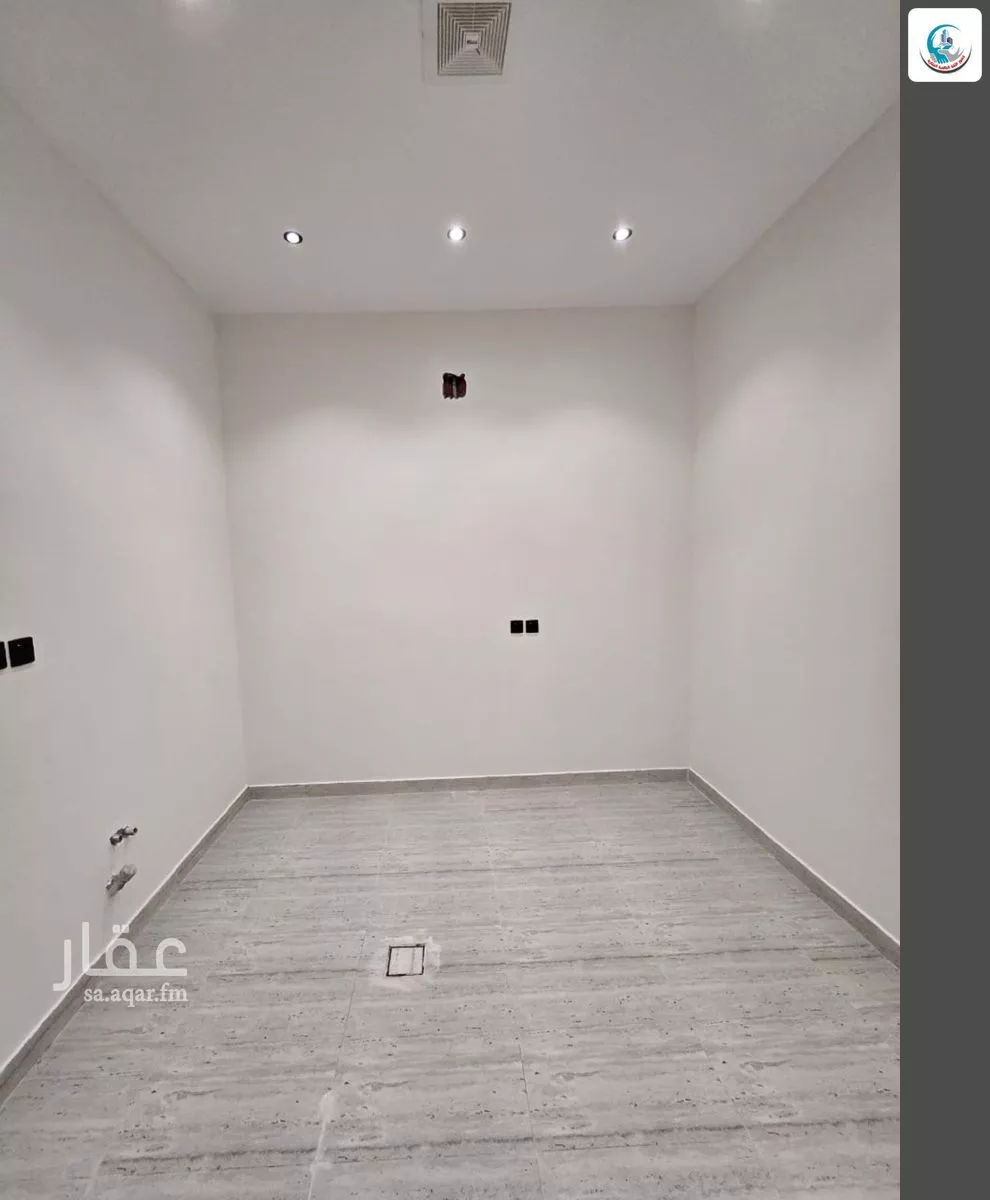 7 bedroom villa in Tuwaiq, Riyadh 9