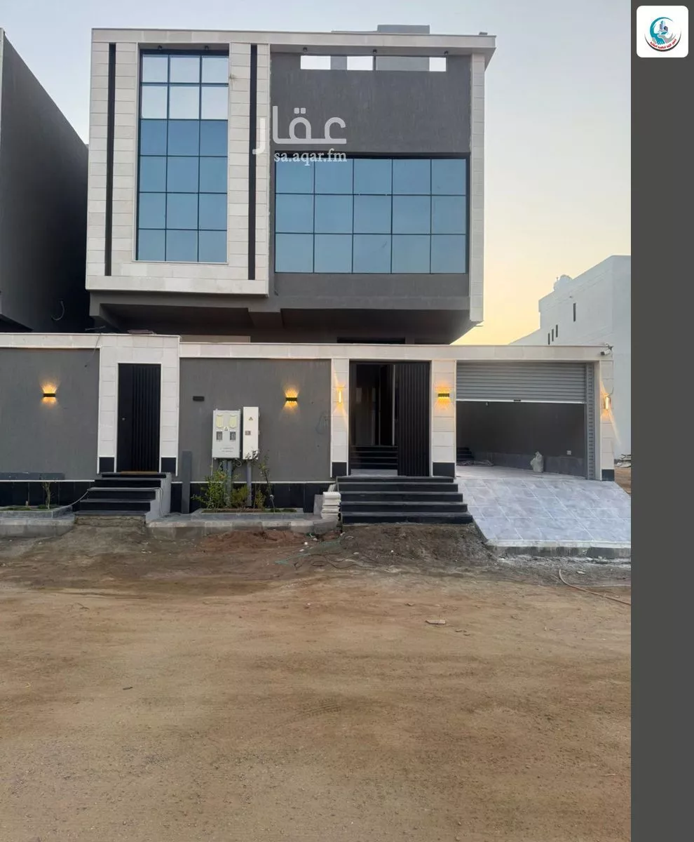13 bedroom apartment in Al Bashaer 1