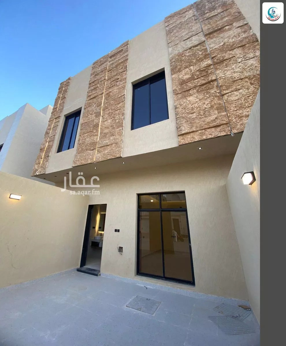 فيلا 5 غرف في عكاظ 3