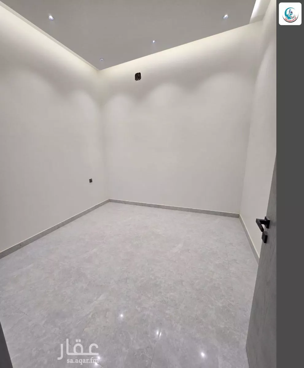 13 bedroom villa in Al Janadriyah, Riyadh 4