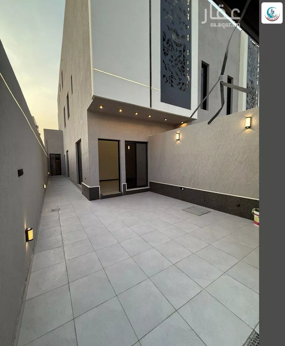 فيلا 5 غرف في الجنادرية 2