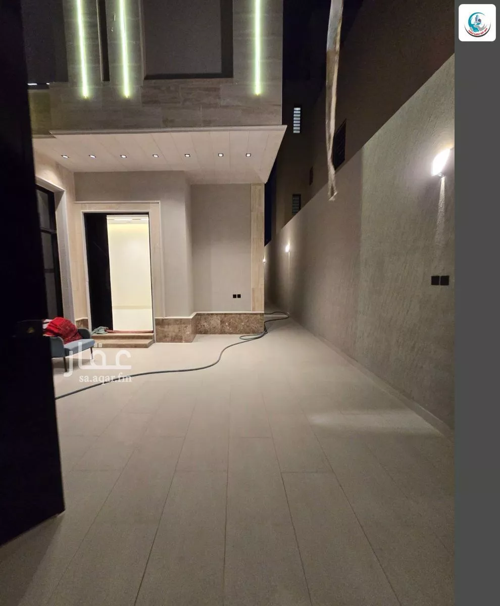 فيلا 8 غرف في الشرق 4