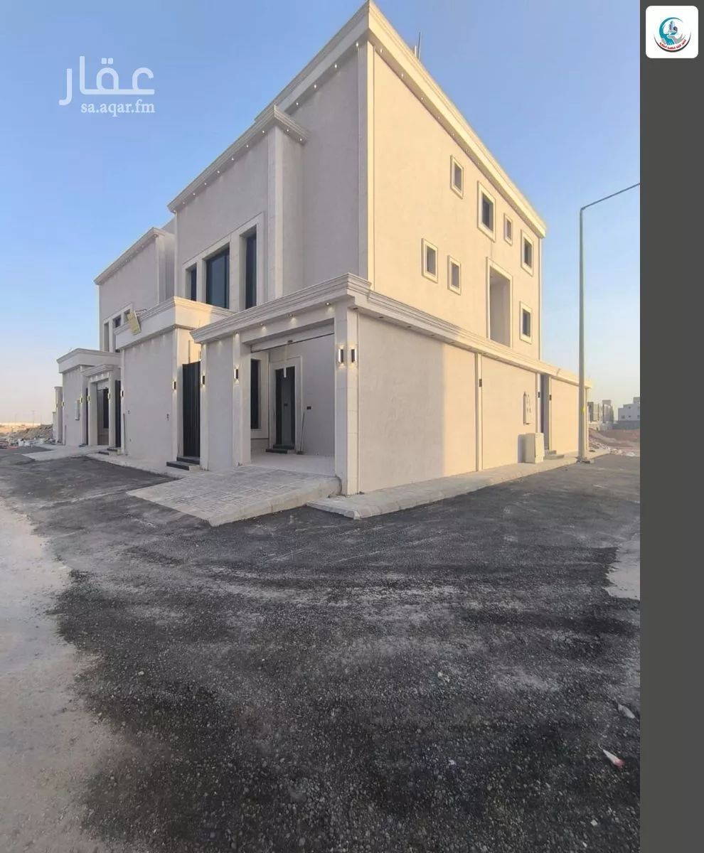 فيلا 6 غرف في الجنادرية 1