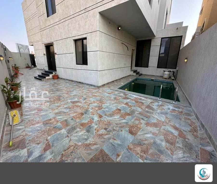 فيلا 9 غرف في الصوارى 4