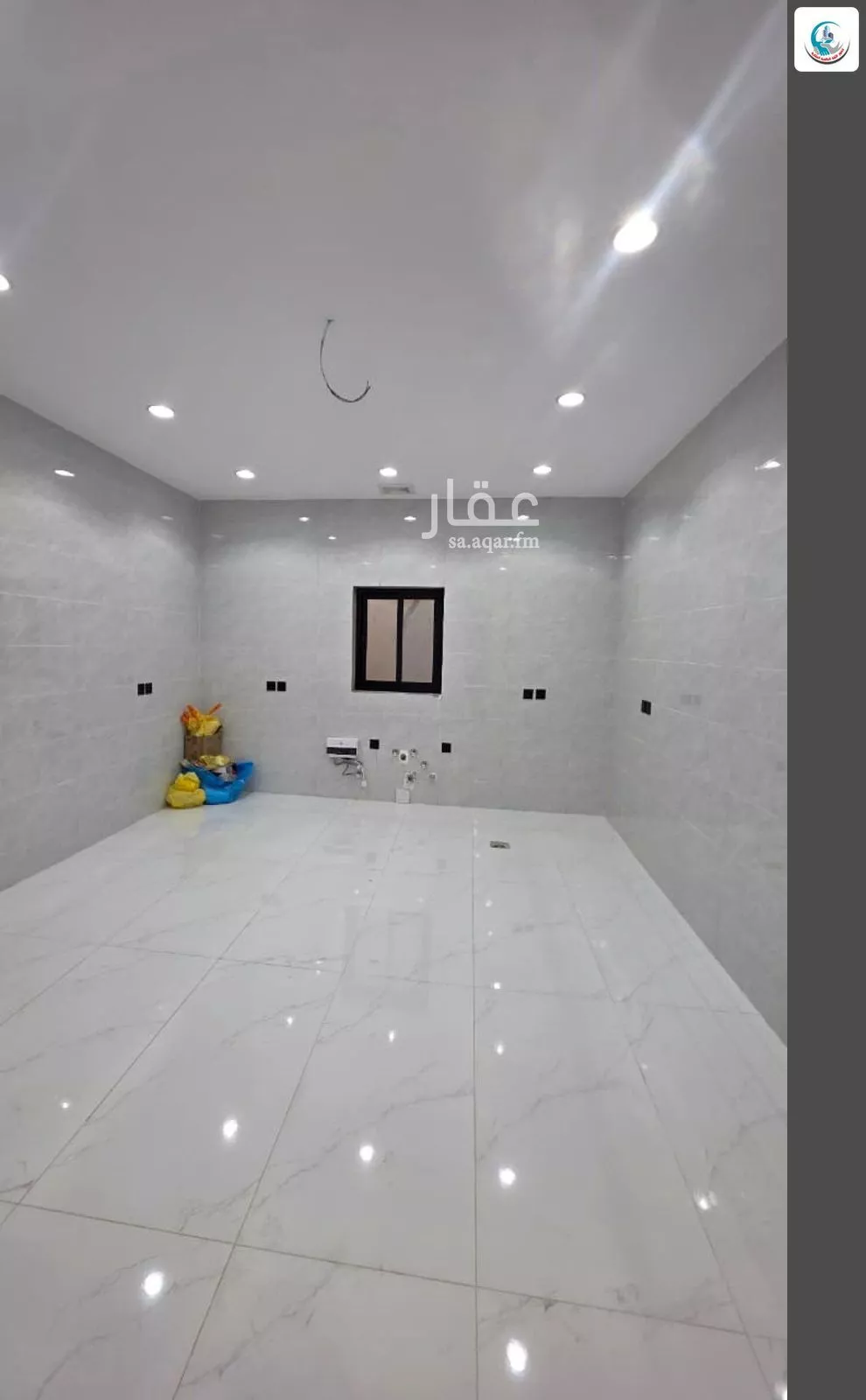 فيلا 8 غرف في الملك فهد 5