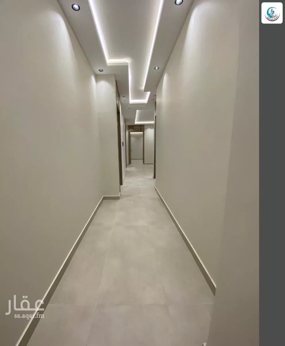 فيلا 10 غرف في الملك فهد 5