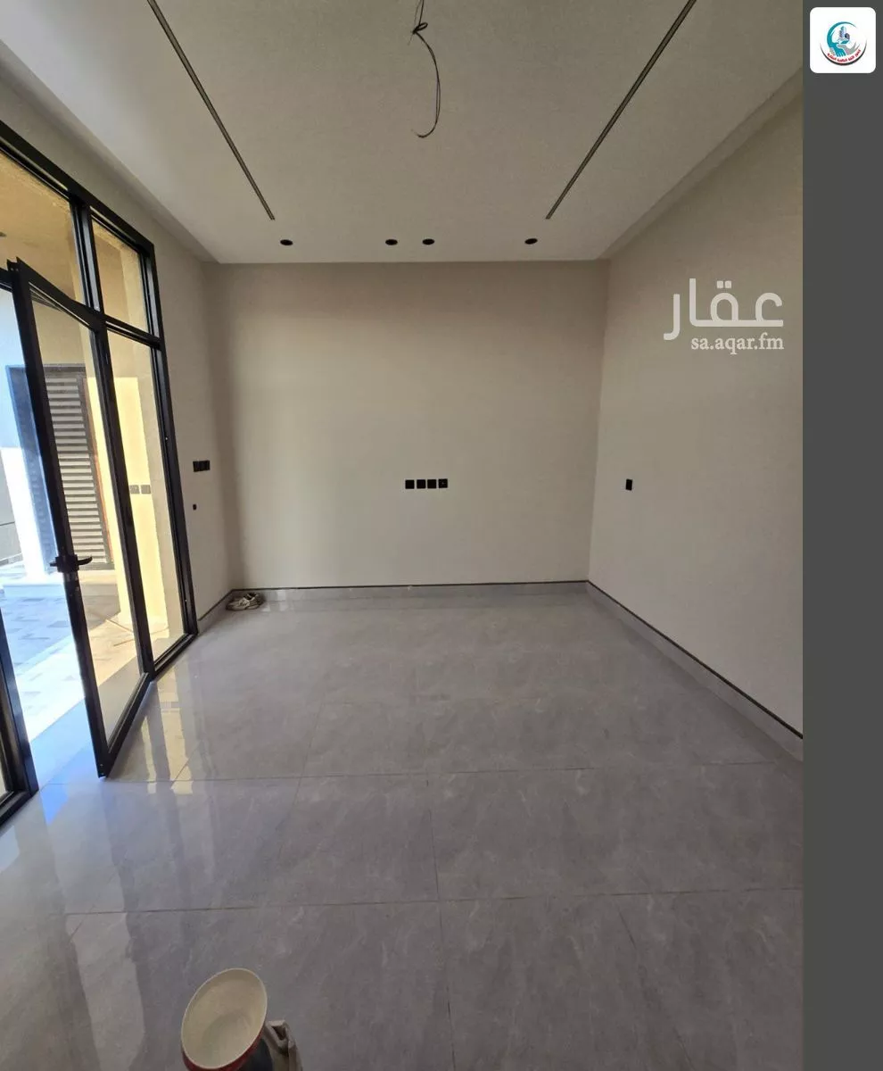 5 bedroom floor in Al Janadriyah 4