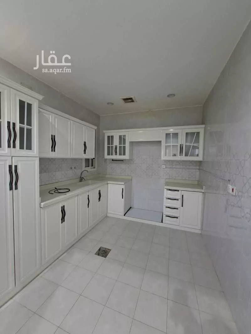 3 bedroom apartment in Al Izdihar 4