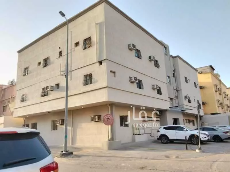 24 bedroom building in Al Nakheel, Eastern Province 6