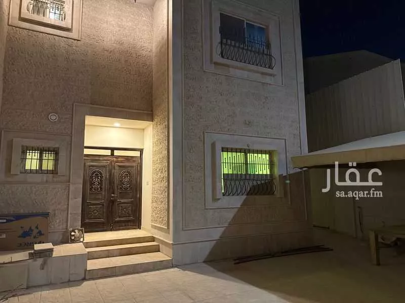 8 bedroom villa in East Beach 2