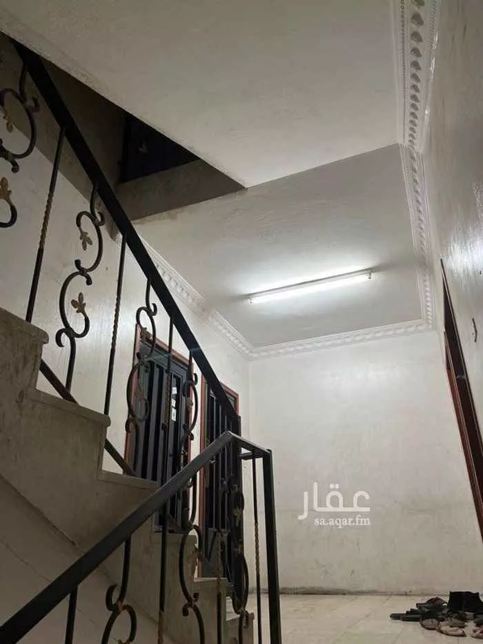 عمارة 313 م² في مدينة العمال 4