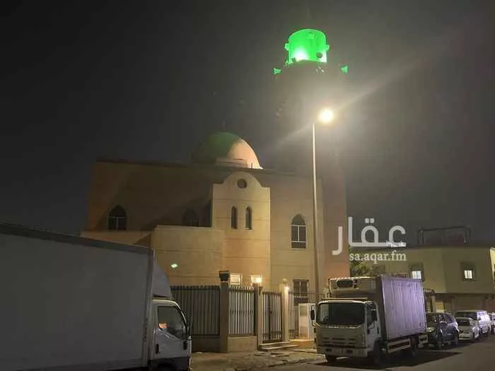 عمارة 313 م² في مدينة العمال 2