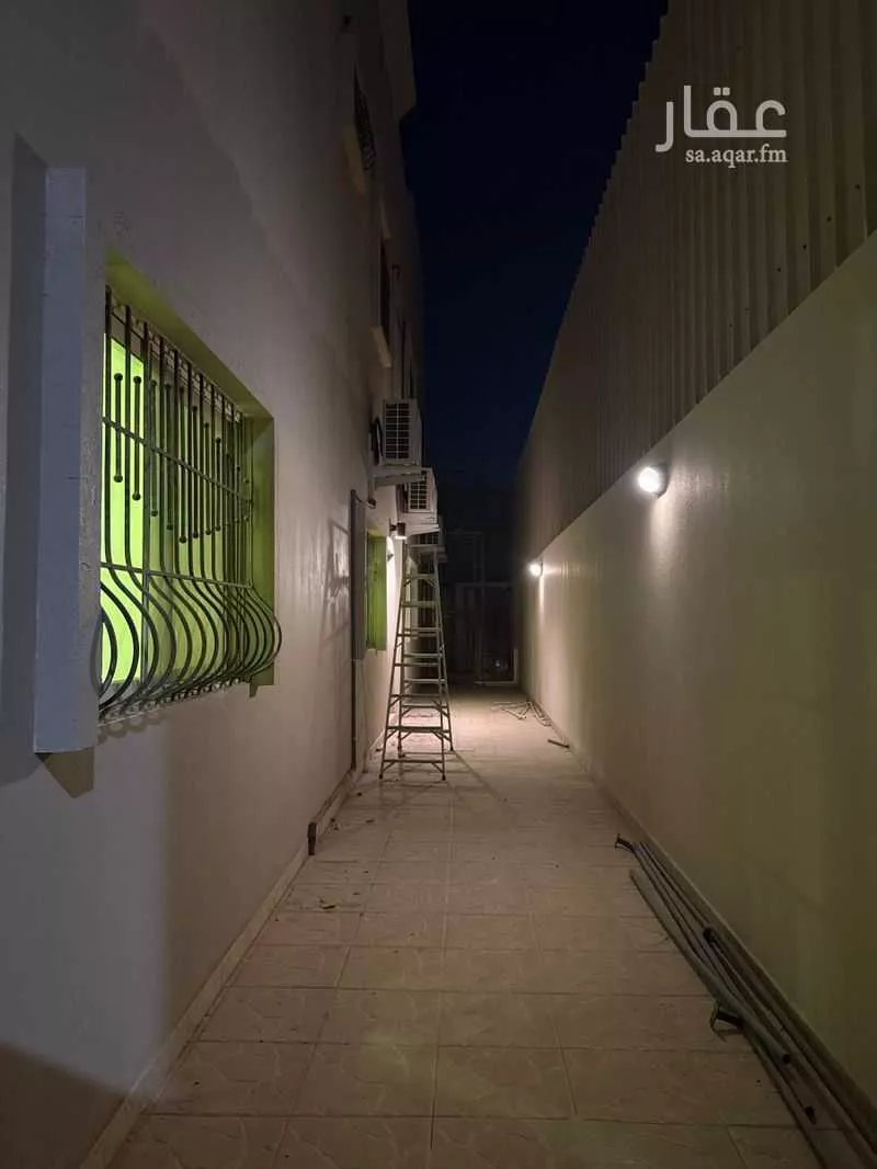 8 bedroom villa in East Beach 3