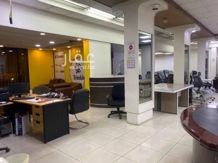 640 sqm shop in Al Rabie 5