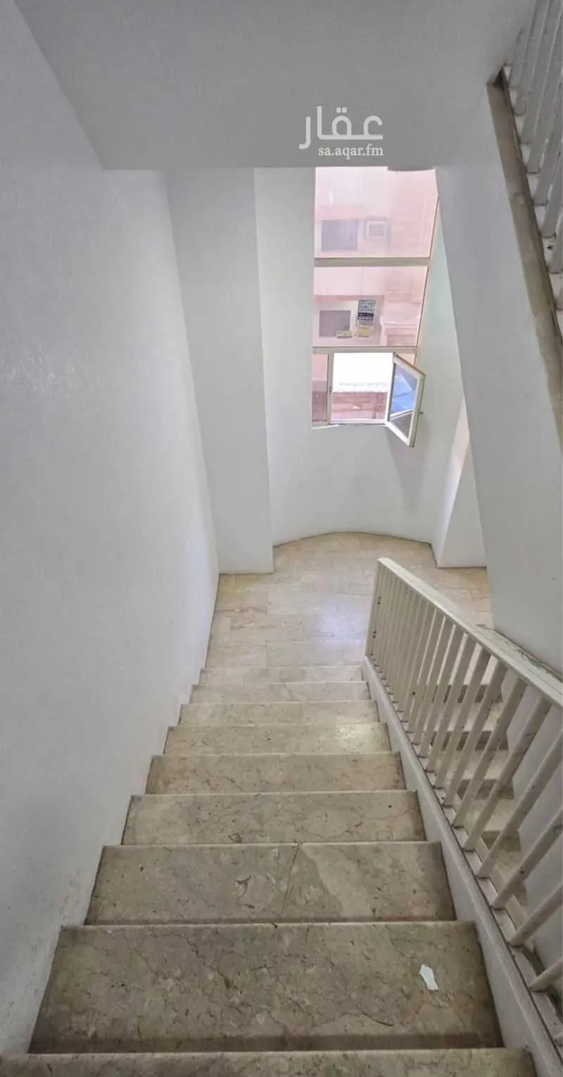 30 bedroom building in Al Mazrouiyah, Eastern Province 8