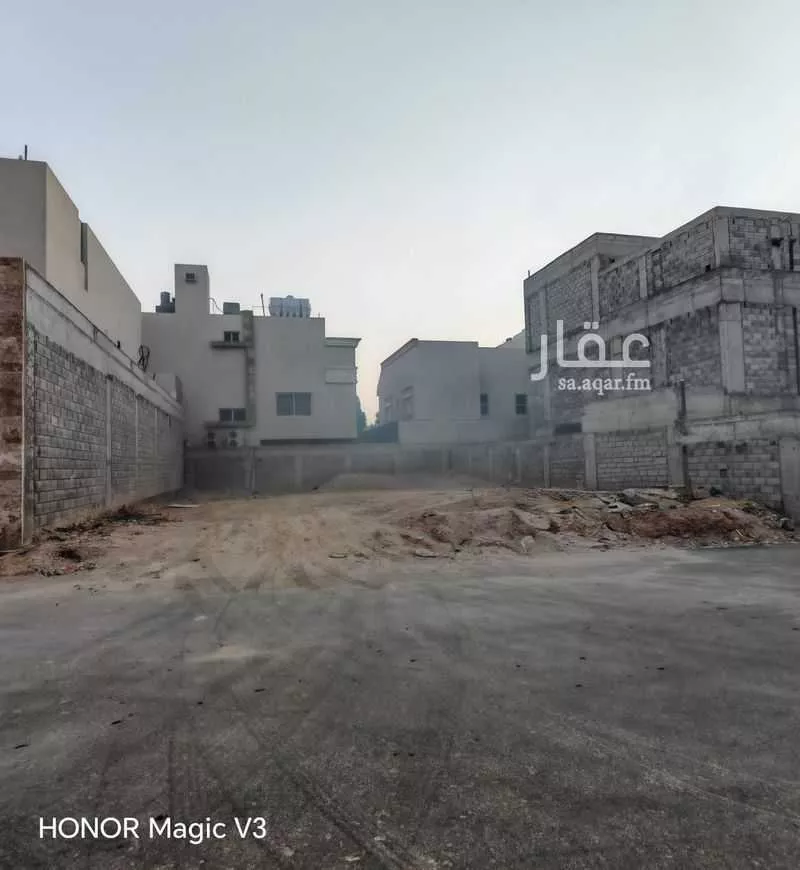 أرض 425 م² في النخيل 3