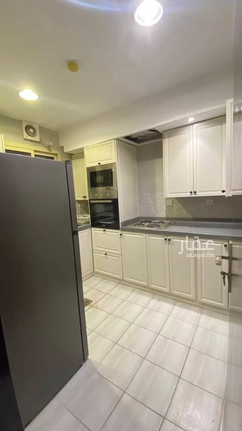 شقة 4 غرف في الملقا 1