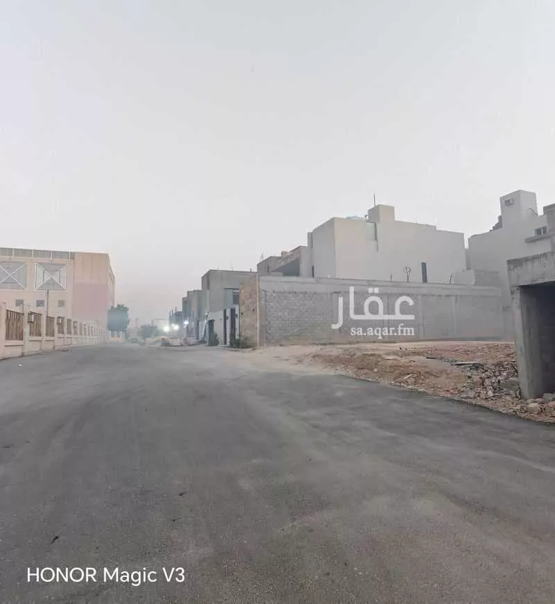 أرض 425 م² في النخيل 5