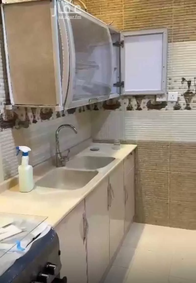 2 bedroom apartment in Al Hamdaniyah, Jeddah 14