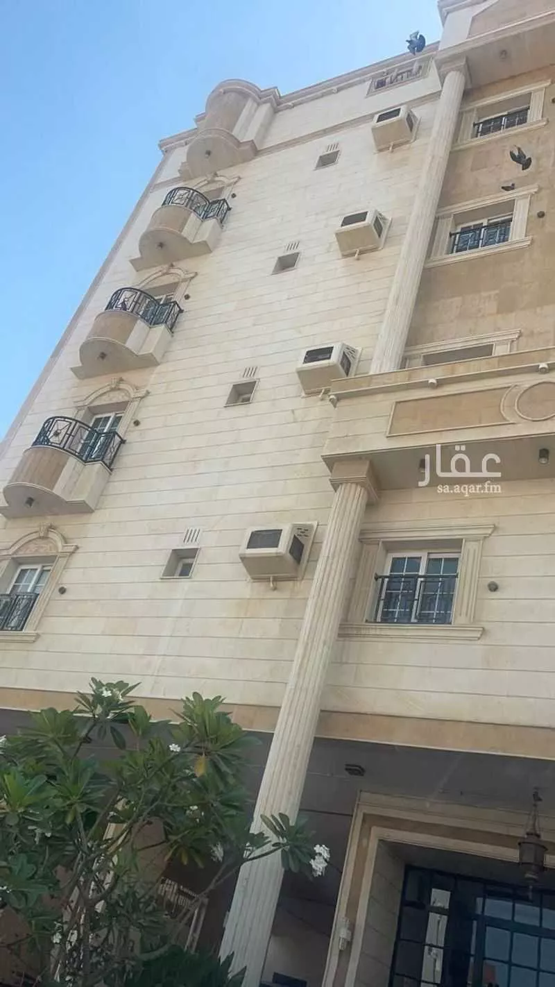 عمارة 600 م² في الريان