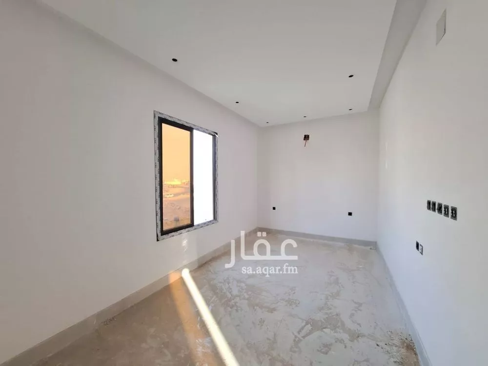 4 bedroom floor in Tuwaiq 3