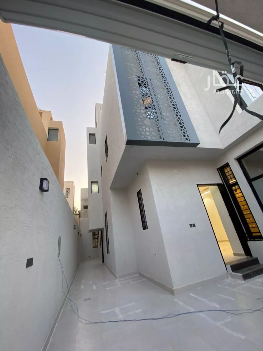 فيلا 6 غرف في العريجاء الغربية 3