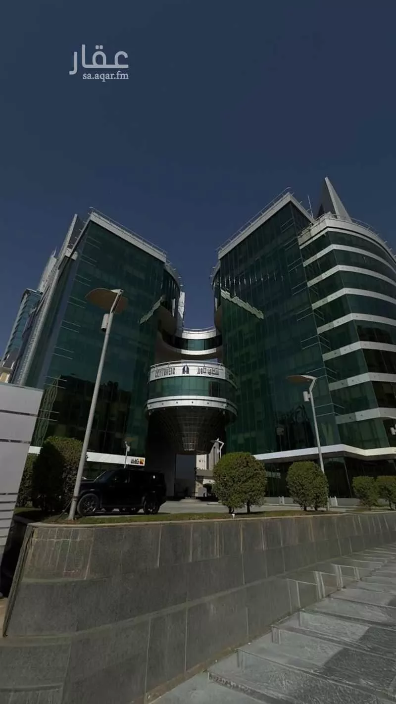 مكتب 4200 م² في العليا 2