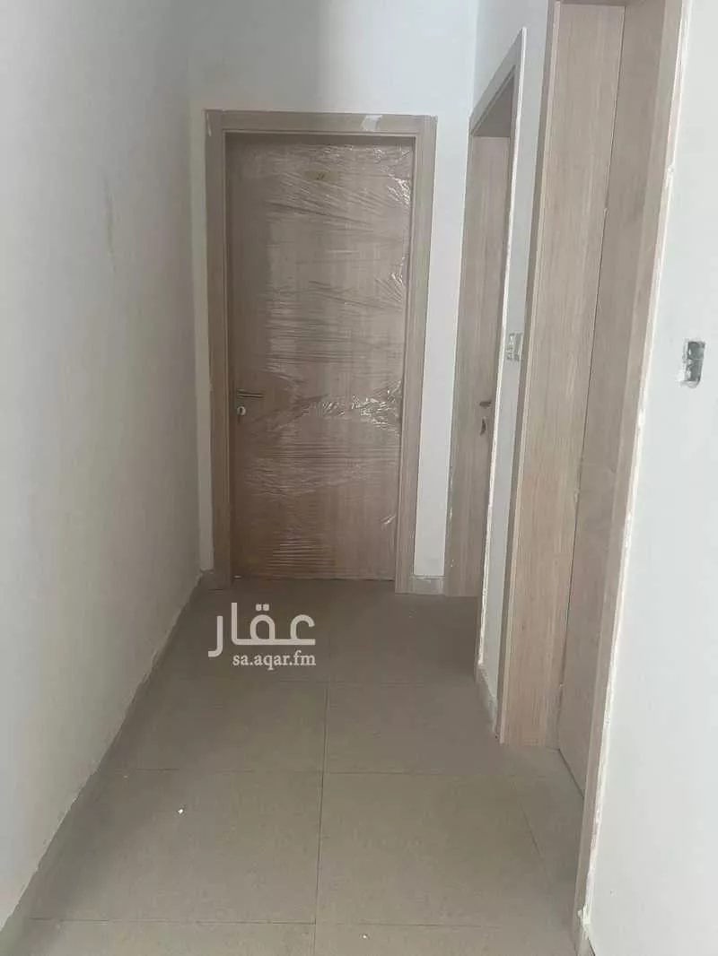 عمارة 2450 م² في السلي 5